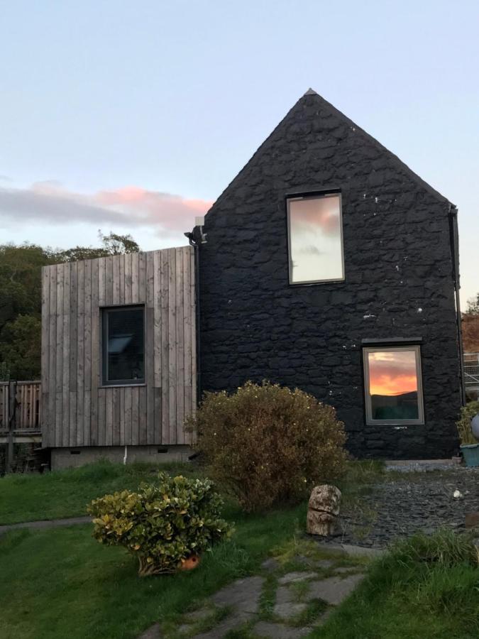 Mill House Steading Overlooking The Sea And Mull Bonnavoulin Eksteriør billede